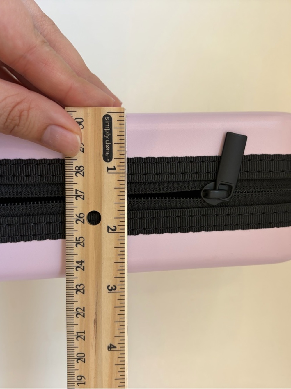 Compact Pink Hard-Shell Carry Case - Picture 9 of 11